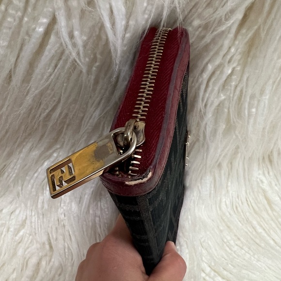 Fendi Burgundy Zucca Canvas Zip Around Wallet w/COA - Picture 4 of 17